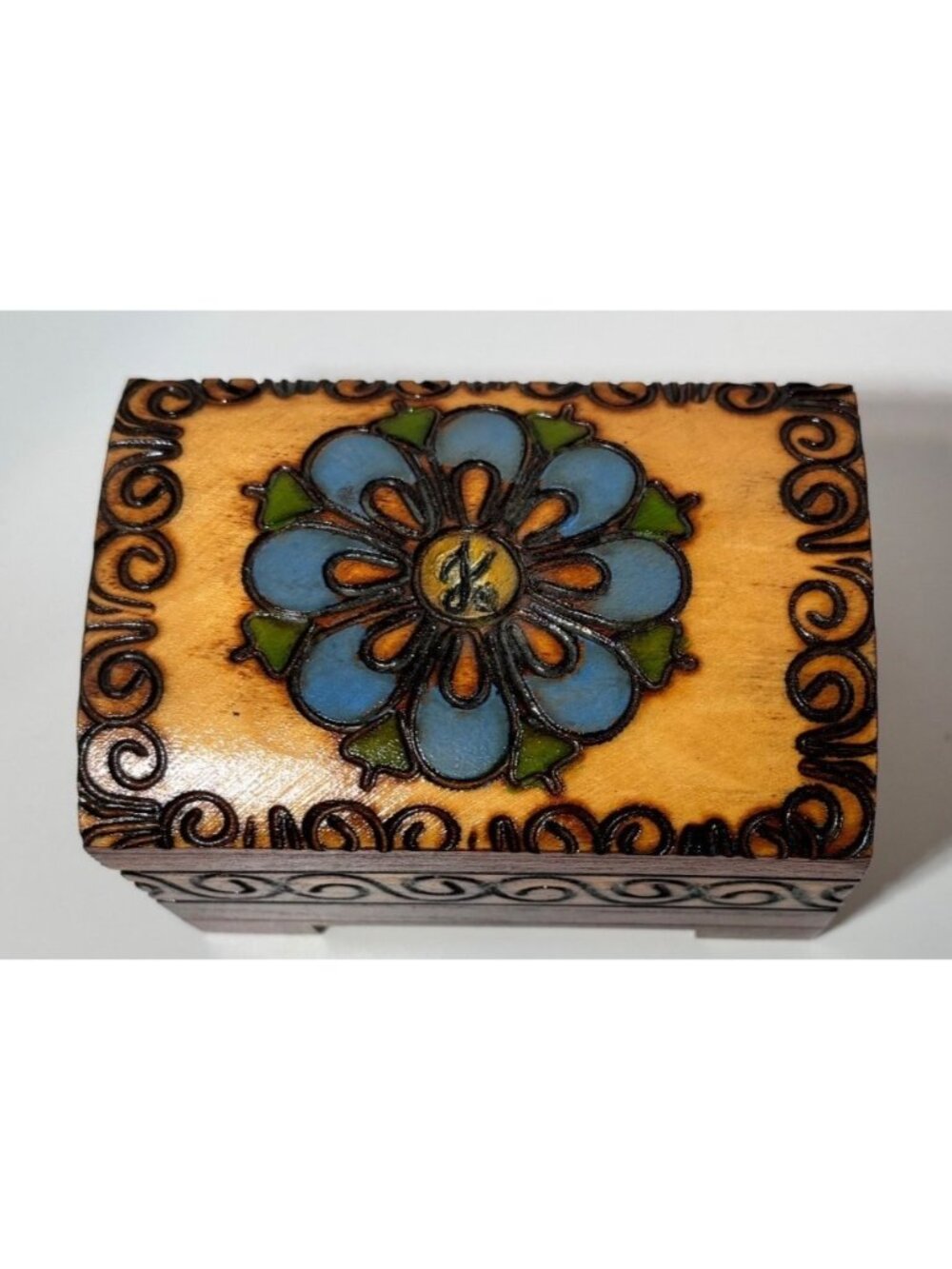 Handcrafted Pyography Small Wooden Trinket Box Floral Design Made in Germany 3.7